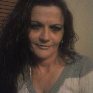 Meet your Posher, Rena